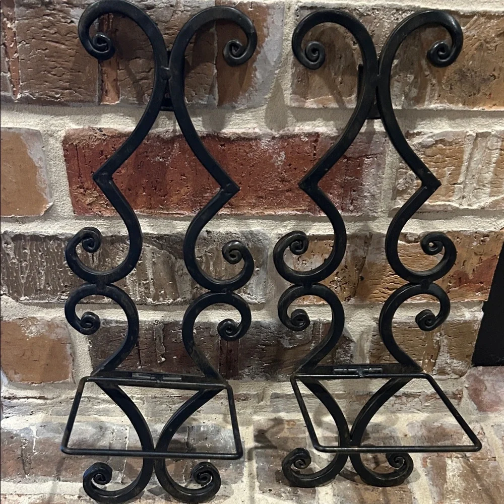 Vintage Elegant Black Wrought Iron Wall Decor Set